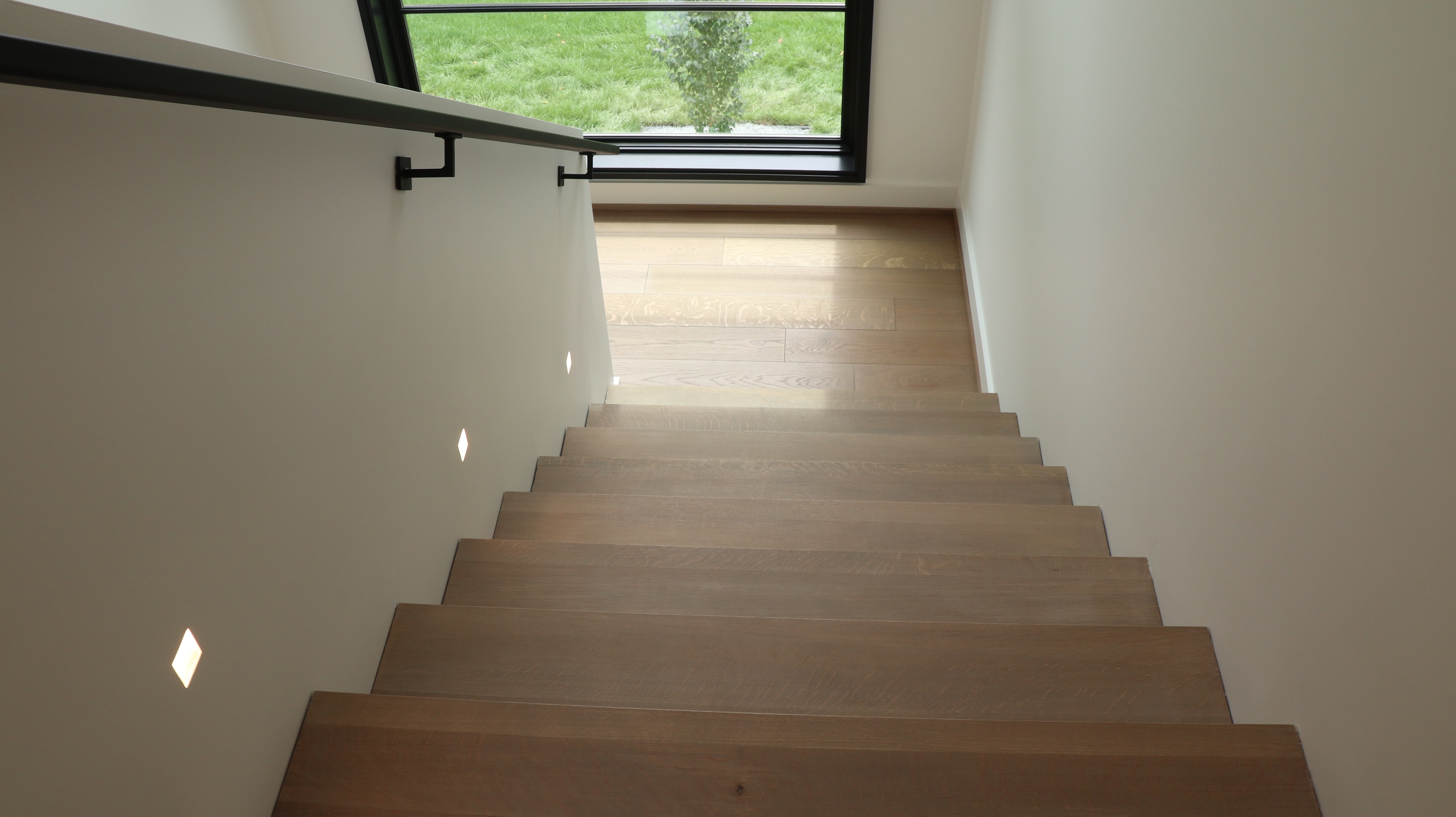 Finished hardwood room